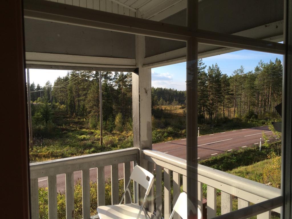 Bed and Breakfast Route 26 Laxtjarn Екстер'єр фото